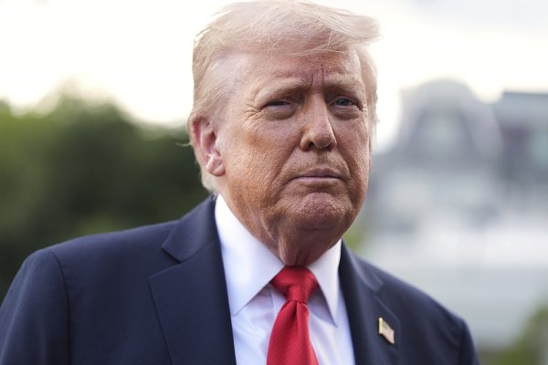 投查查配资 特朗普计划出席遭枪杀盟友柯克的葬礼